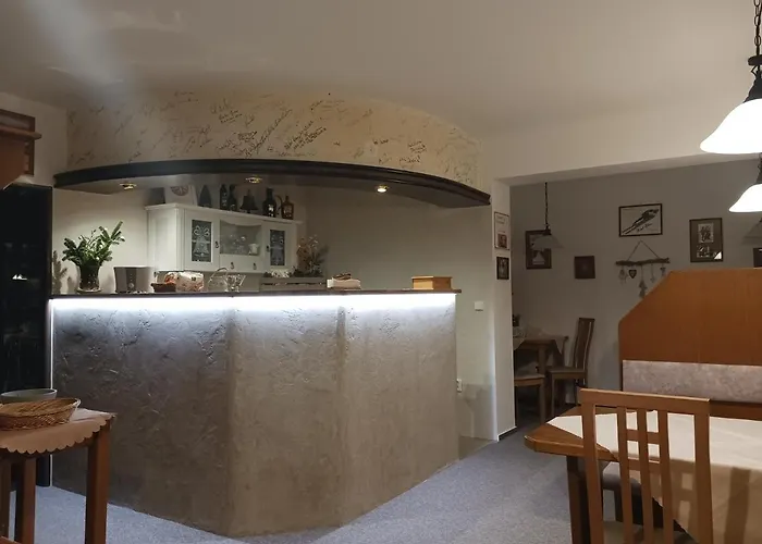 Ploc Πανσιόν 3*